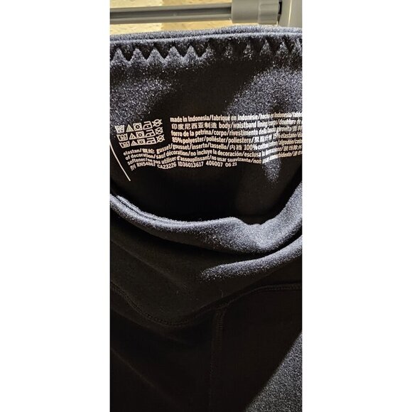 Victoria's Secret Black High-Waisted Pocket Leggings Size 6 - Picture 11 of 13